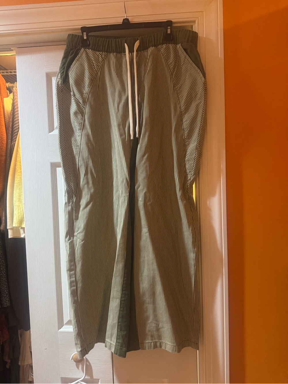 Men's Olive Green Drawstring Casual Pants
